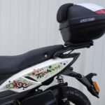 FIJACION PARA MALETA SUPERIOR PIAGGIO THYPOON 50-125