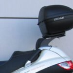 FIJACION PARA MALETA SUPERIOR PIAGGIO MP3/LT/RL HYBRID 125