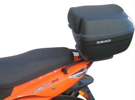 8430358520554_1.jpg FIJACION PARA MALETA SUPERIOR KYMCO AGILITY 50 SR - Imagen 1
