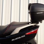FIJACION PARA MALETA SUPERIOR KEEWAY SILVERBLADE 125