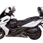FIJACION PARA MALETA SUPERIOR KYMCO XCT 125i/300i