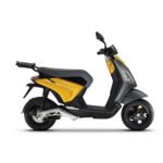 FIJACION PARA MALETA SUPERIOR PIAGGIO ONE ELECTRICA - Imagen 2