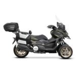 FIJACION PARA MALETA SUPERIOR KYMCO CV3 550/575 - Imagen 3