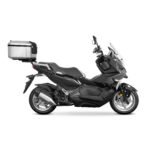 FIJACION PARA MALETA SUPERIOR SYM ADX 125 - Imagen 2
